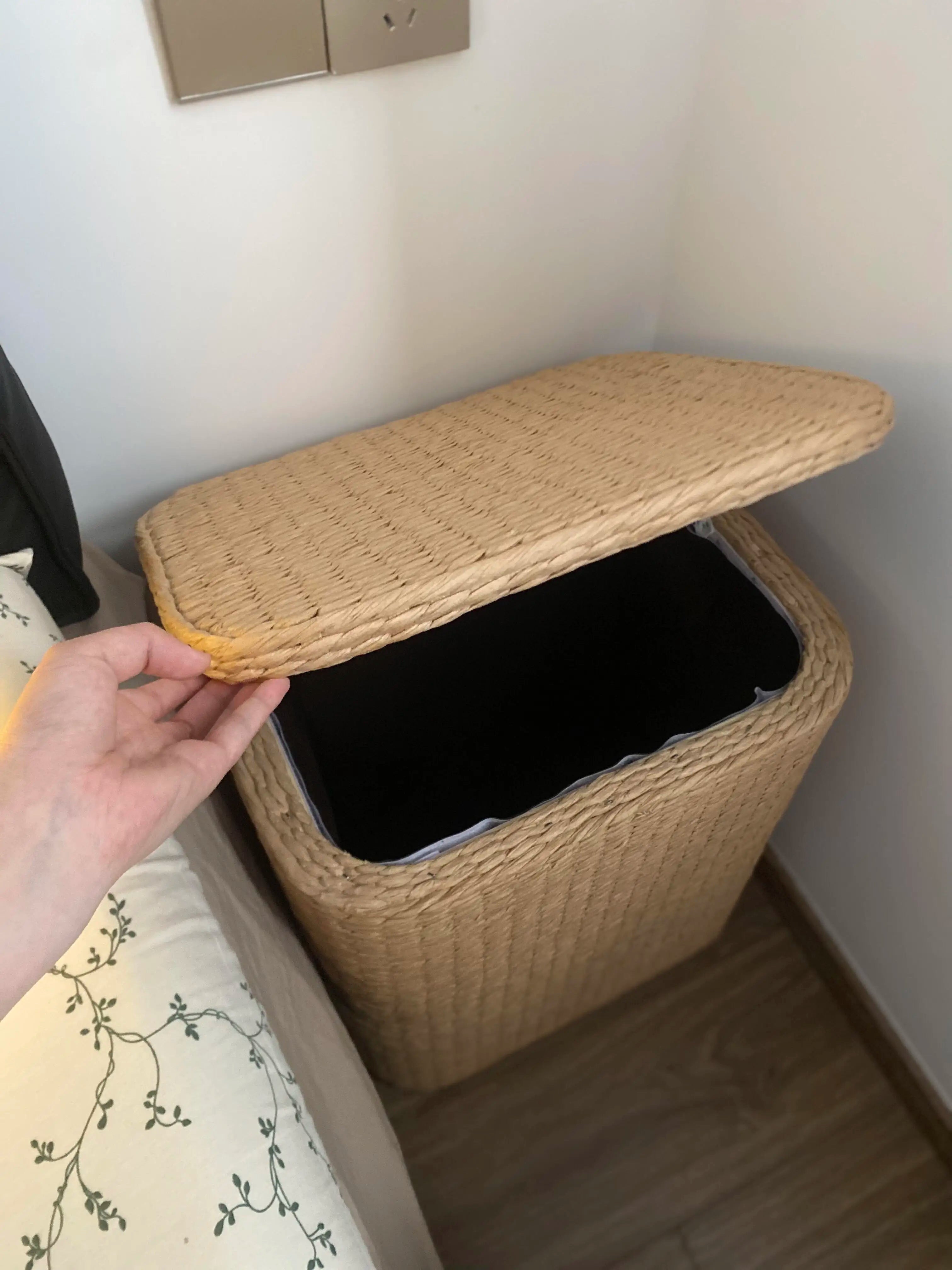 Simple Rattan Small Bedside Cabinet, Home Bedroom Multi-Function Storage Unit, Slim Movable Storage Basket